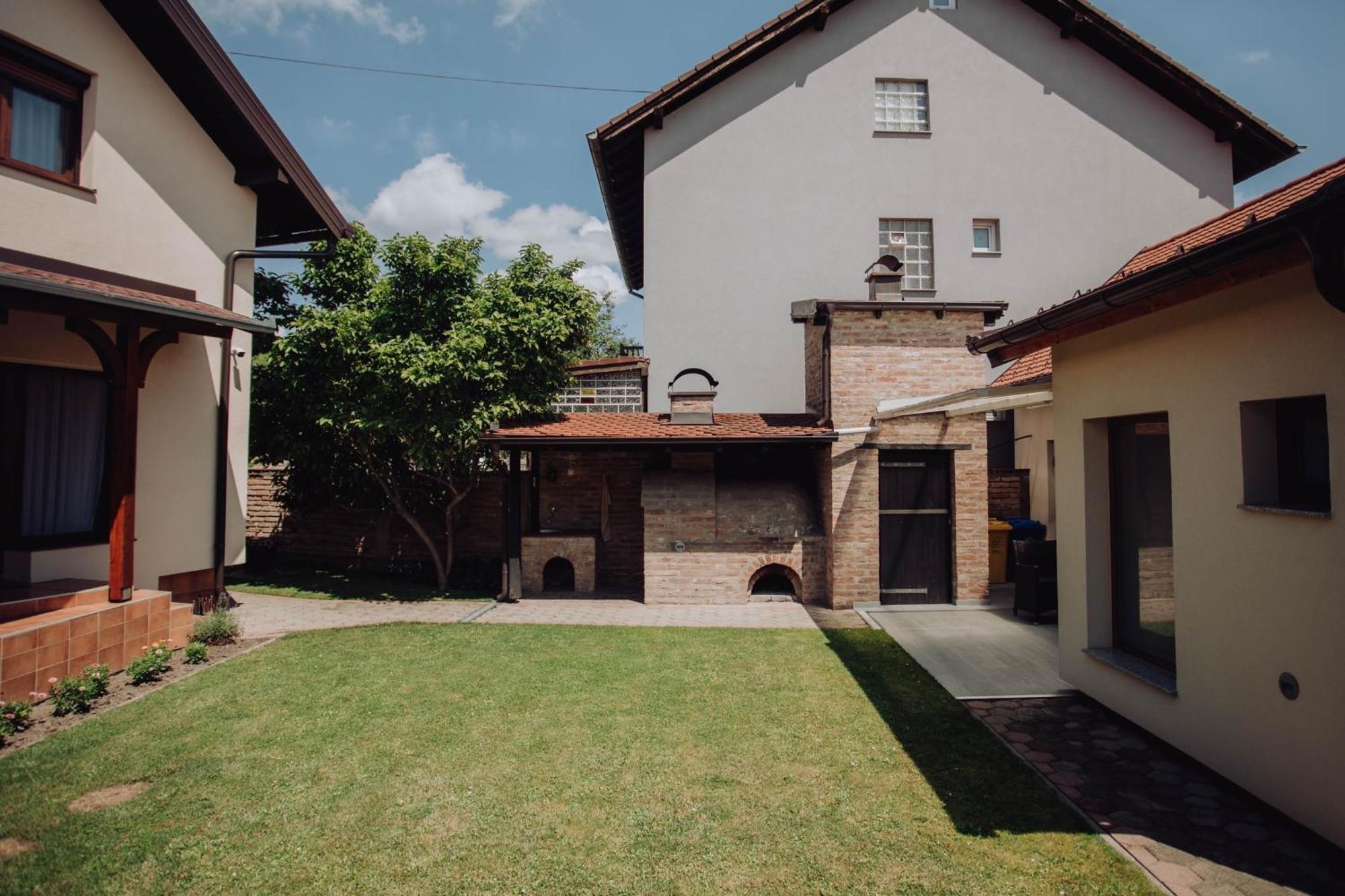 Apartments Peric - Zupanja Exterior photo